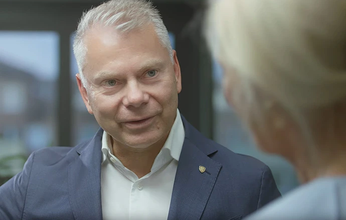 Was du bei uns tust Berater erkläre die Ausbildung im Unternehmen